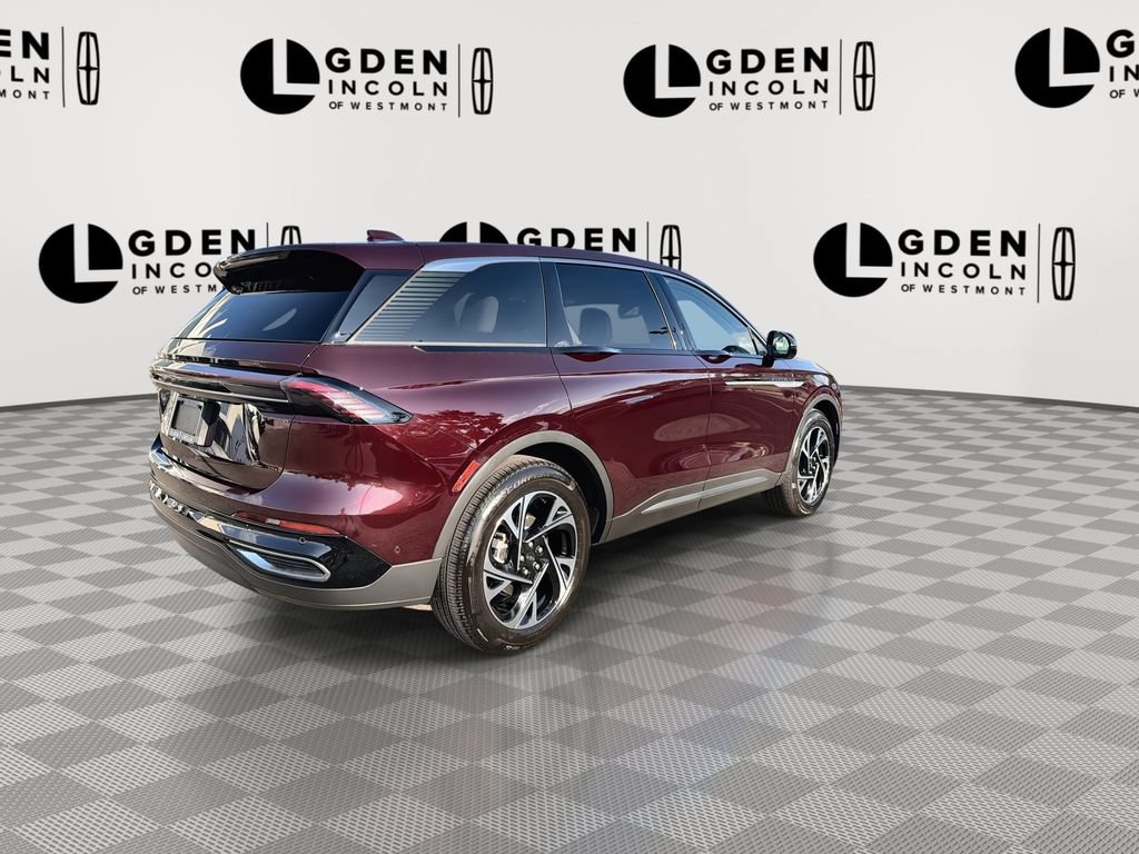 Used 2024 Lincoln Nautilus Premier w/ Equipment Group 102A AWD/4WD image 8