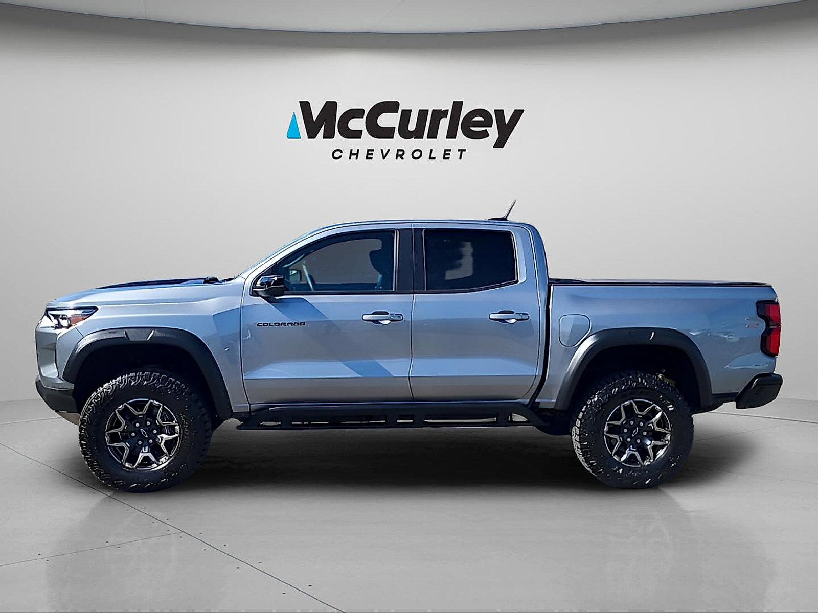 Used 2023 Chevrolet Colorado ZR2 w/ ZR2 Convenience Package III AWD/4WD image 4