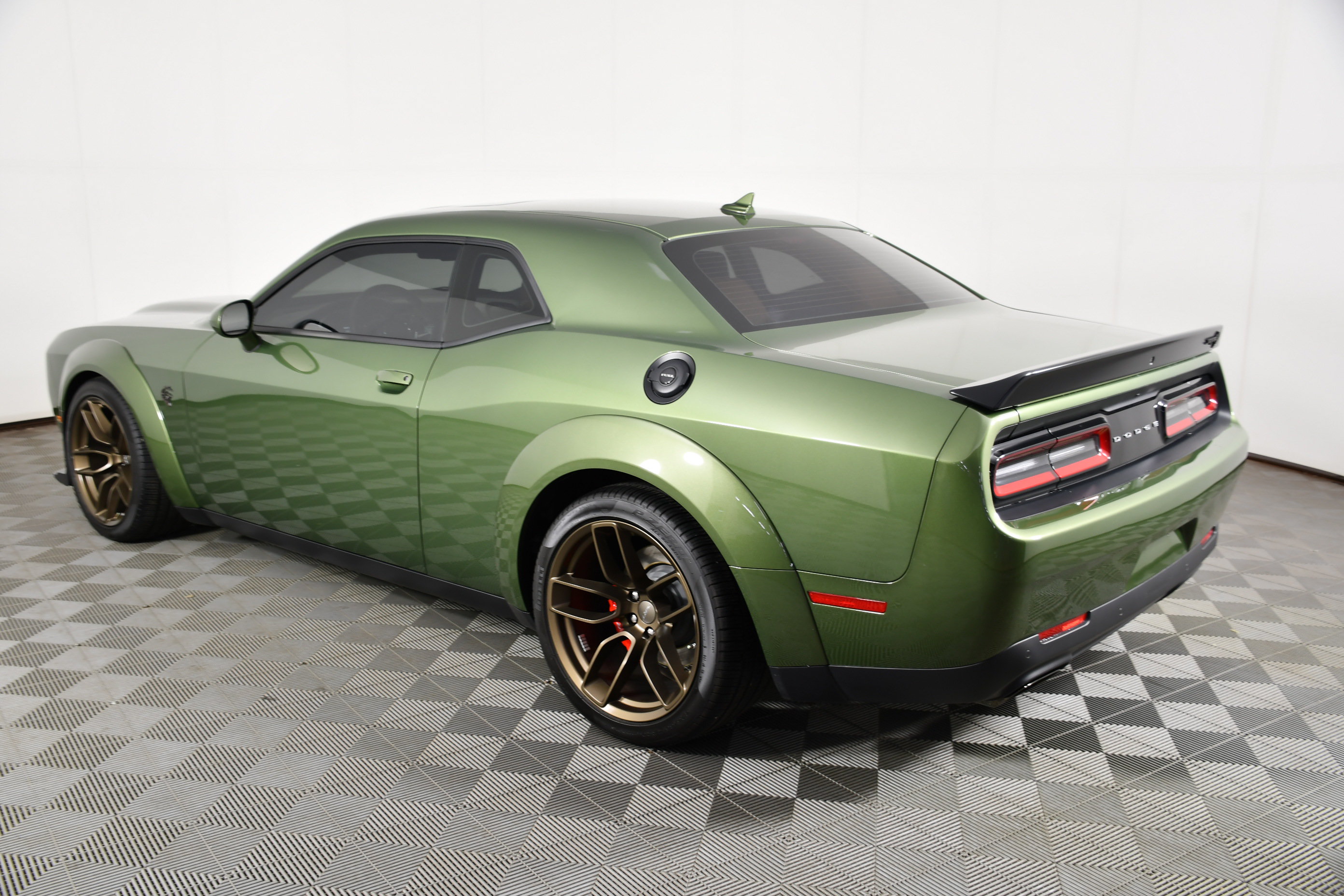 Used 2023 Dodge Challenger SRT Hellcat RWD image 8
