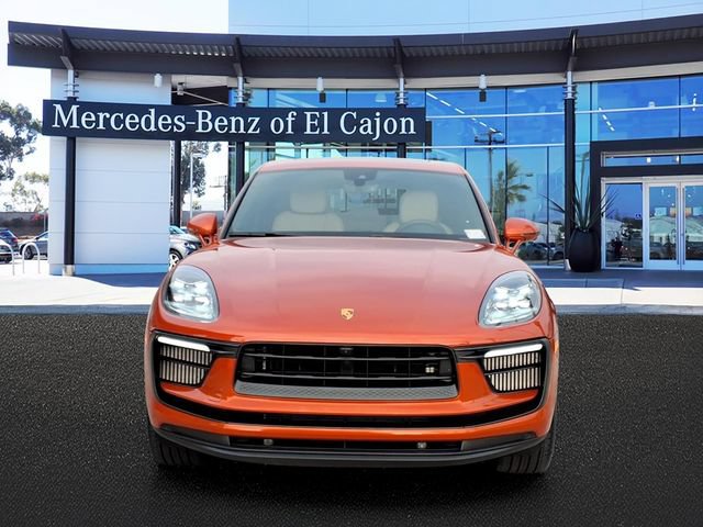 Used 2022 Porsche Macan S AWD/4WD image 2