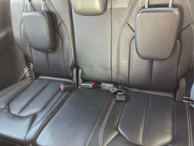 Used 2024 Chrysler Pacifica Limited FWD image 13