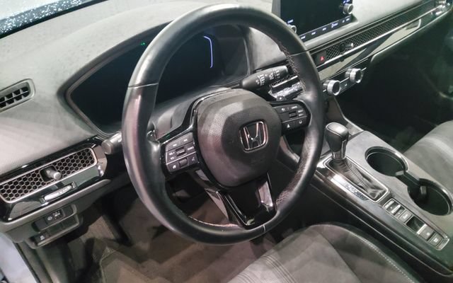 Used 2023 Honda Civic Sport image 28