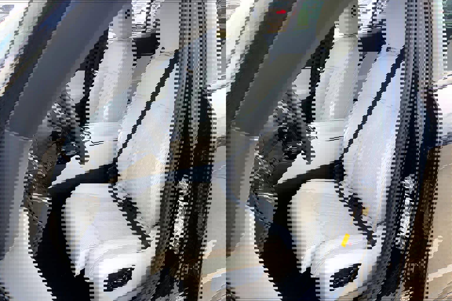 Used 2024 BMW i5 M60 w/ Premium Package AWD/4WD image 7