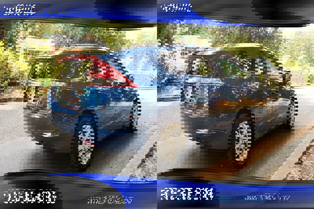 Used 2013 Honda Insight EX image 9