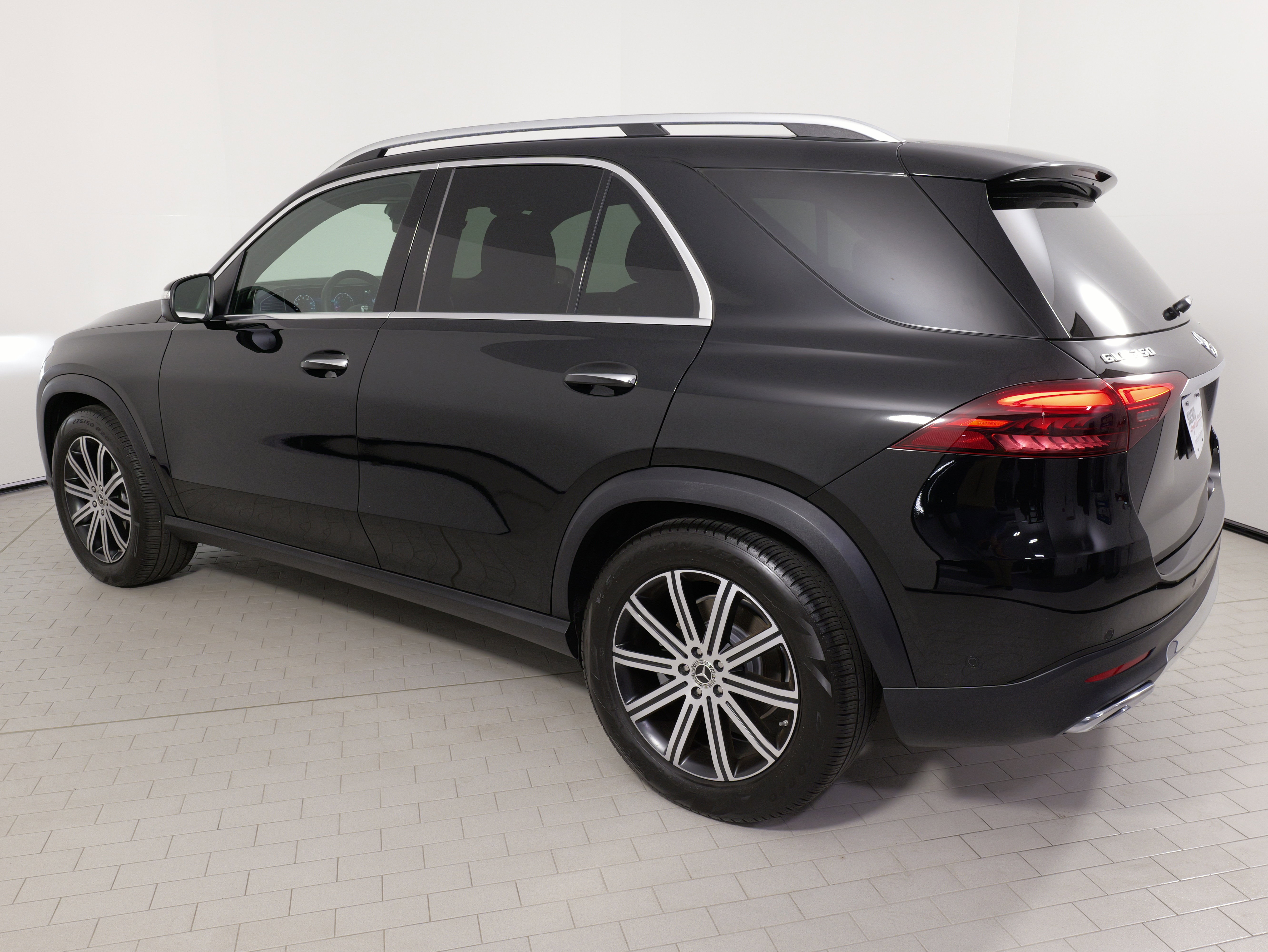 Used 2024 Mercedes-Benz GLE 350 4MATIC image 18