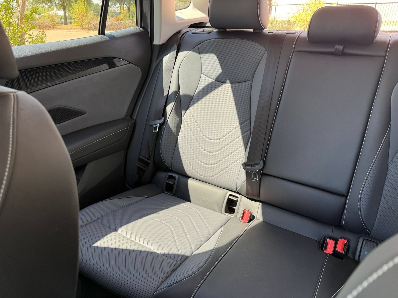 Used 2026 Volkswagen Tiguan SE AWD/4WD image 39