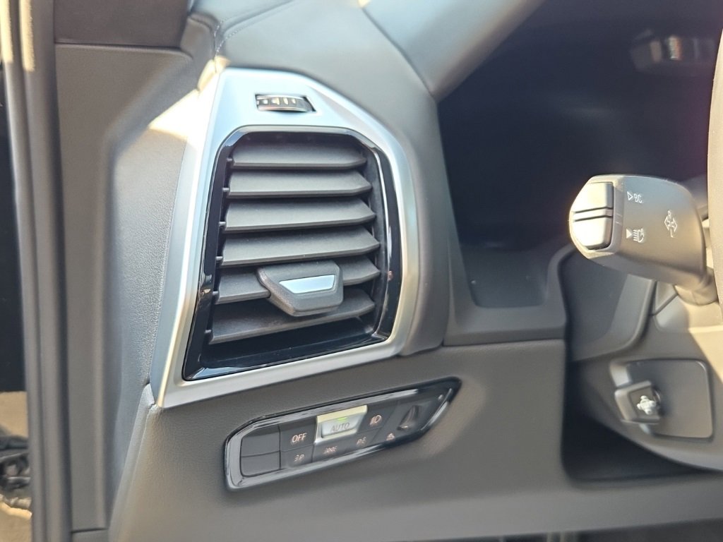 Used 2022 BMW M8 Competition w/ M Carbon Exterior Package image 12