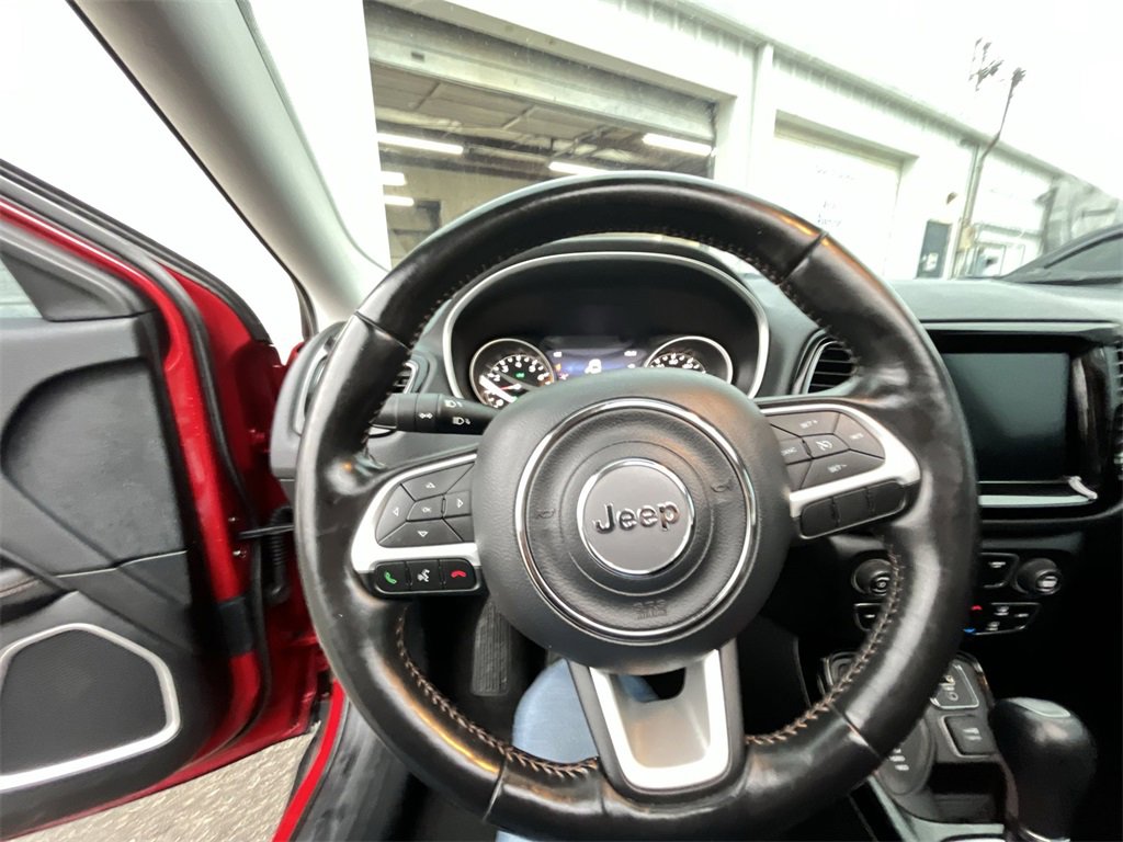 Used 2020 Jeep Compass Limited image 14