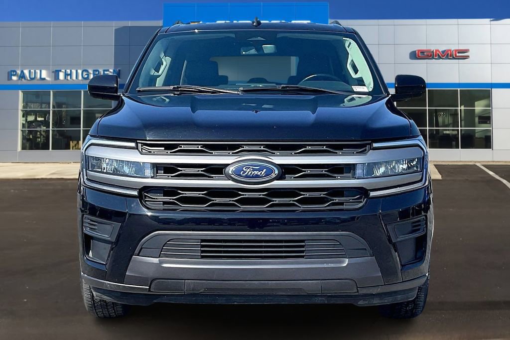 Used 2024 Ford Expedition XLT image 2