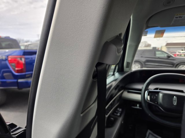 Used 2024 Lincoln Nautilus Reserve w/ Equipment Group 202A image 31