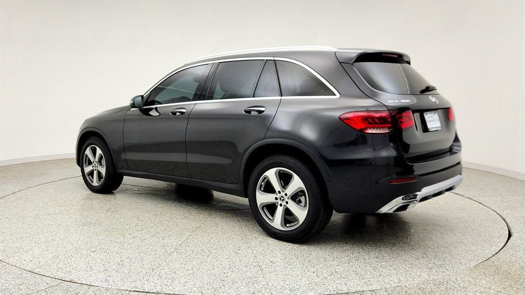 Used 2021 Mercedes-Benz GLC 300 w/ Multimedia Package image 7