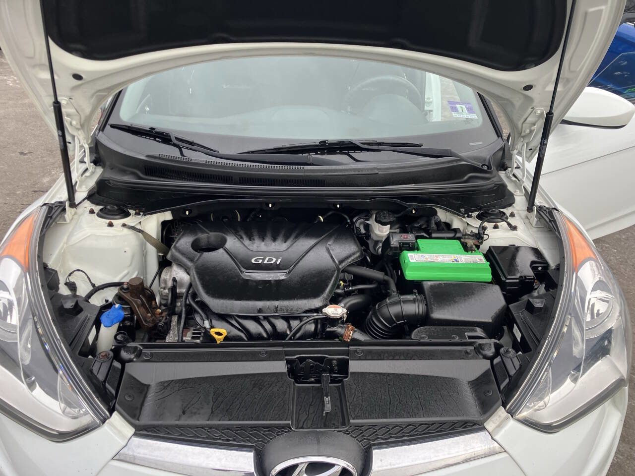 Used 2015 Hyundai Veloster image 32