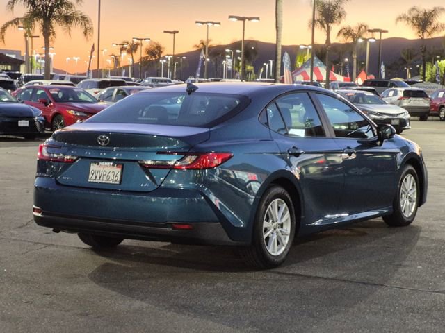 Used 2026 Toyota Camry LE image 5