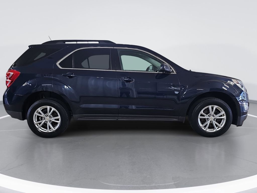 Used 2017 Chevrolet Equinox LT w/ Convenience Package FWD image 2