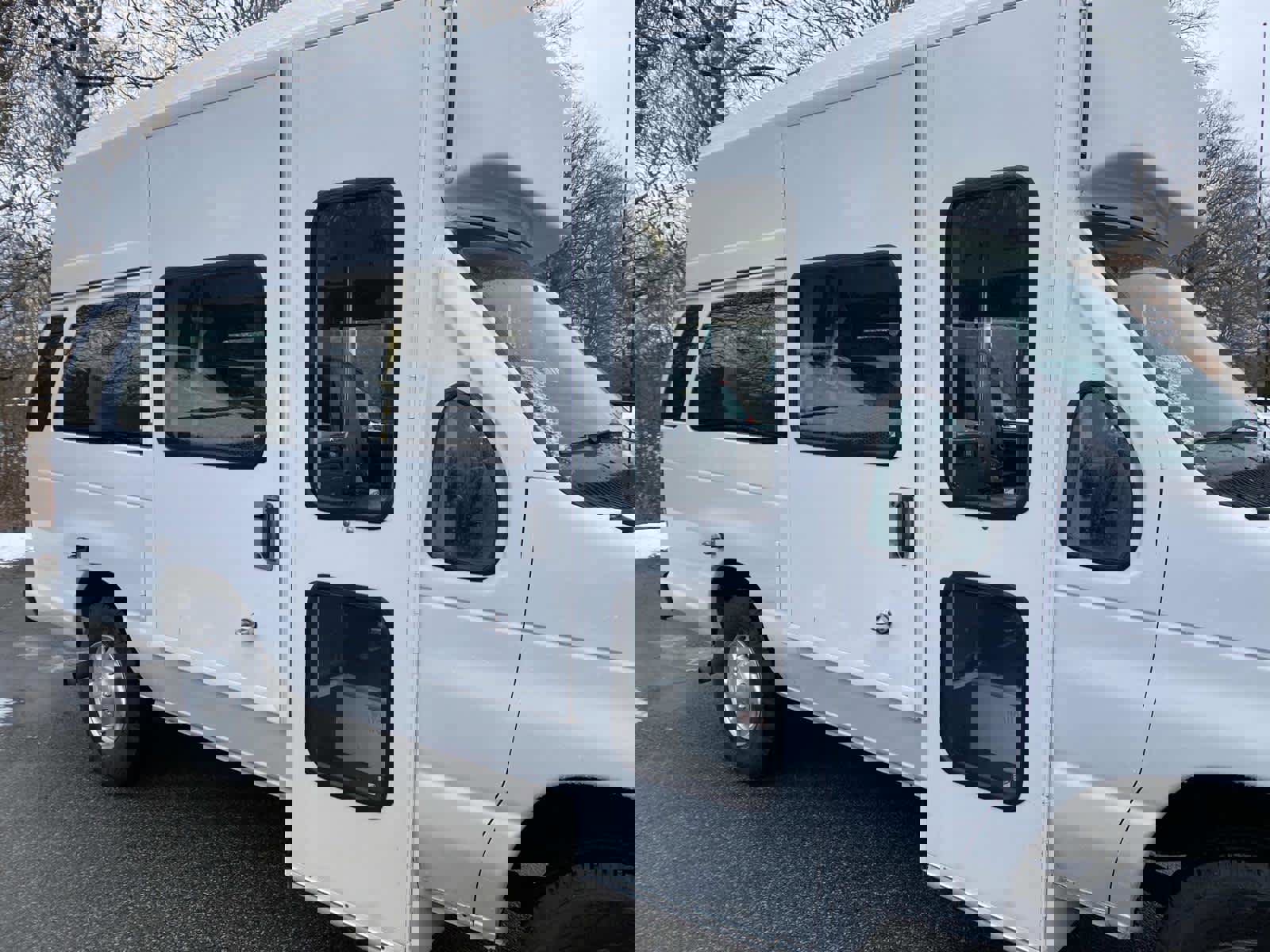 Used 2011 Ford E-350 and Econoline 350 Extended Super Duty w/ PWR Group image 10