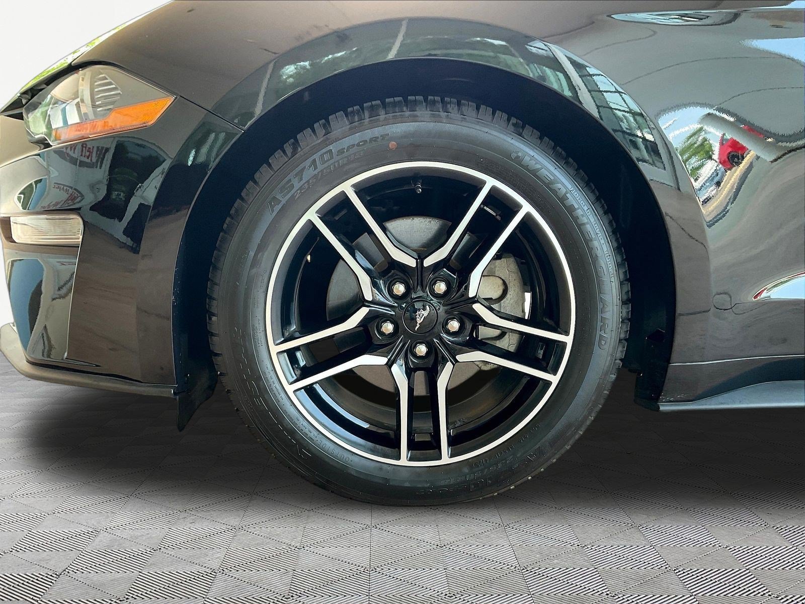 Used 2021 Ford Mustang Coupe w/ Equipment Group 101A RWD image 31