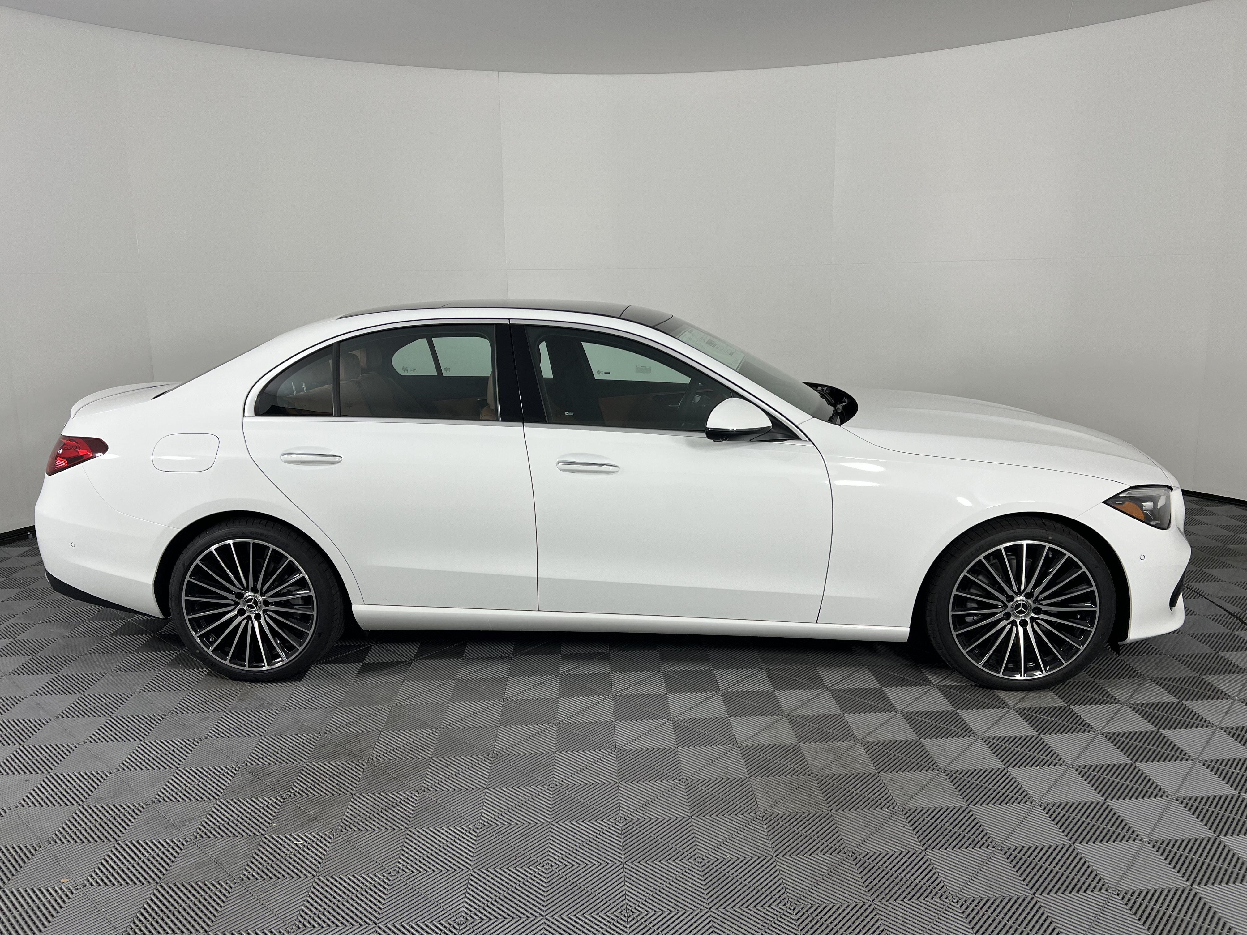 Used 2026 Mercedes-Benz C 300 4MATIC Sedan image 14