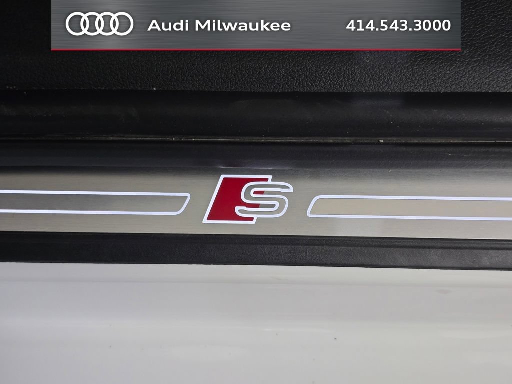 Used 2023 Audi A4 2.0T Premium Plus w/ Premium Plus Package AWD/4WD image 17