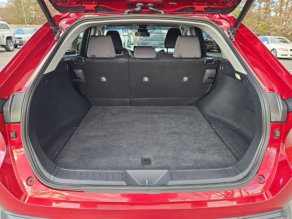 Used 2021 Toyota Venza LE image 41