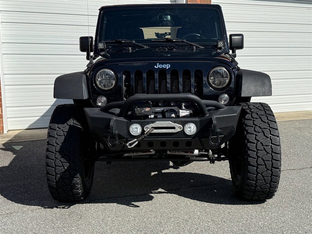 Used 2015 Jeep Wrangler Unlimited Rubicon w/ Dual Top Group image 10