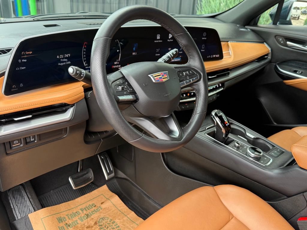 Used 2024 Cadillac XT4 Sport AWD/4WD image 12