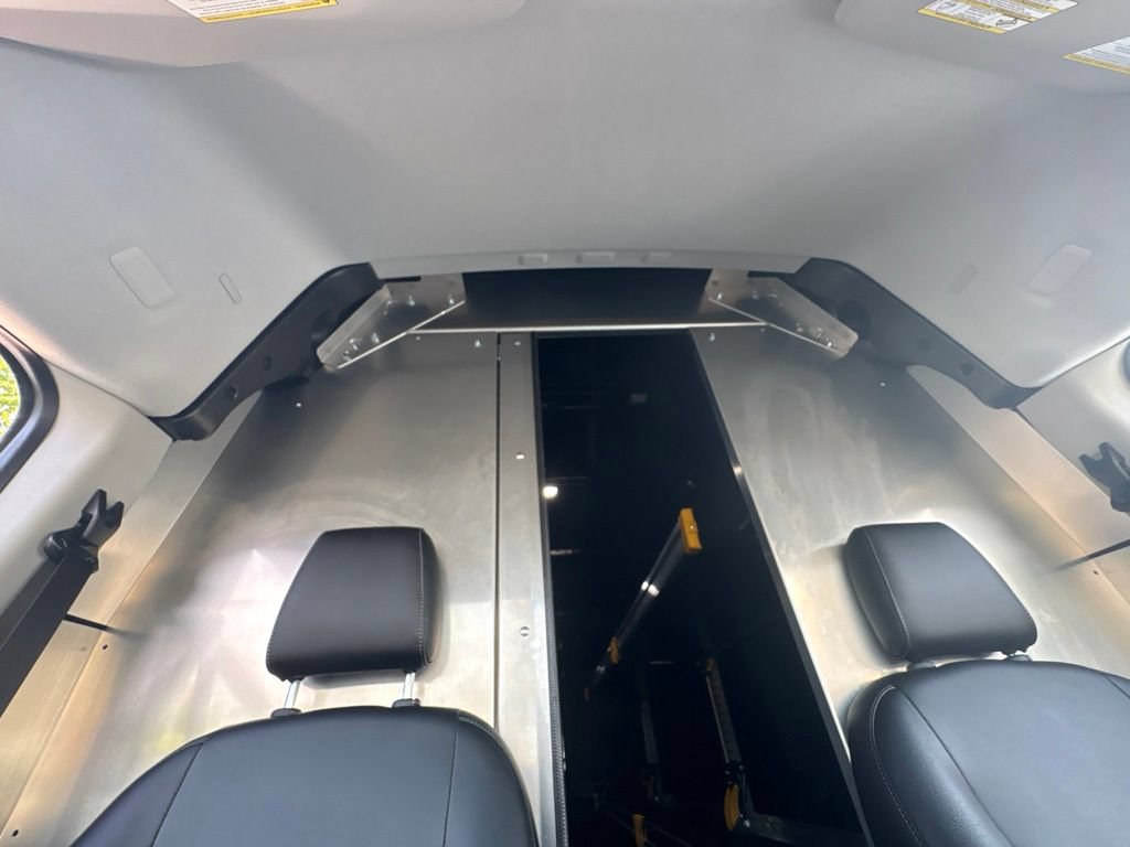 Used 2023 Ford Transit 250 148 High Roof Extended w/ Load Area Protection Package RWD image 29