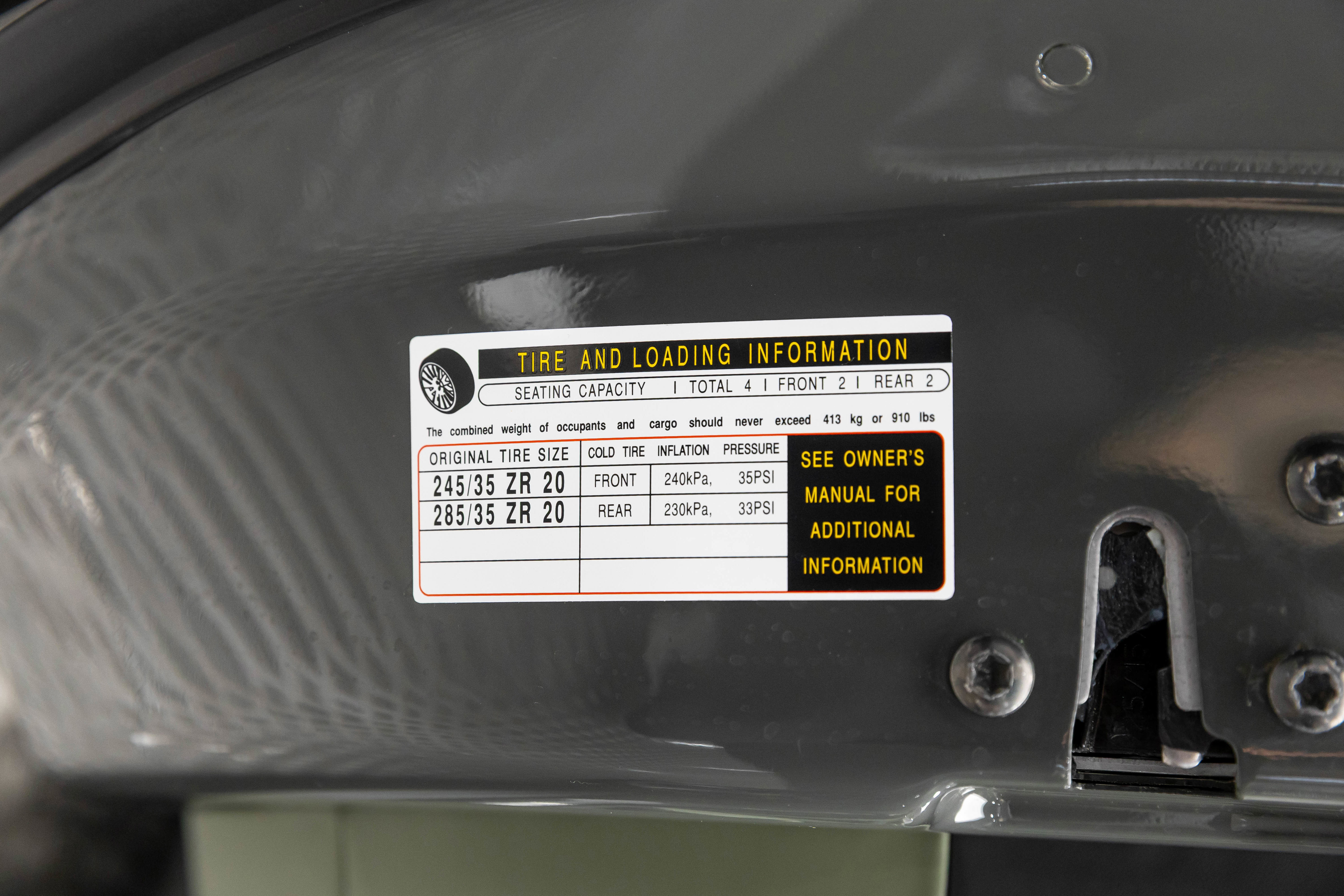 Certified 2025 Ferrari Roma Spider RWD image 21