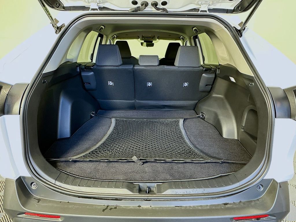 Certified 2025 Toyota RAV4 LE image 25