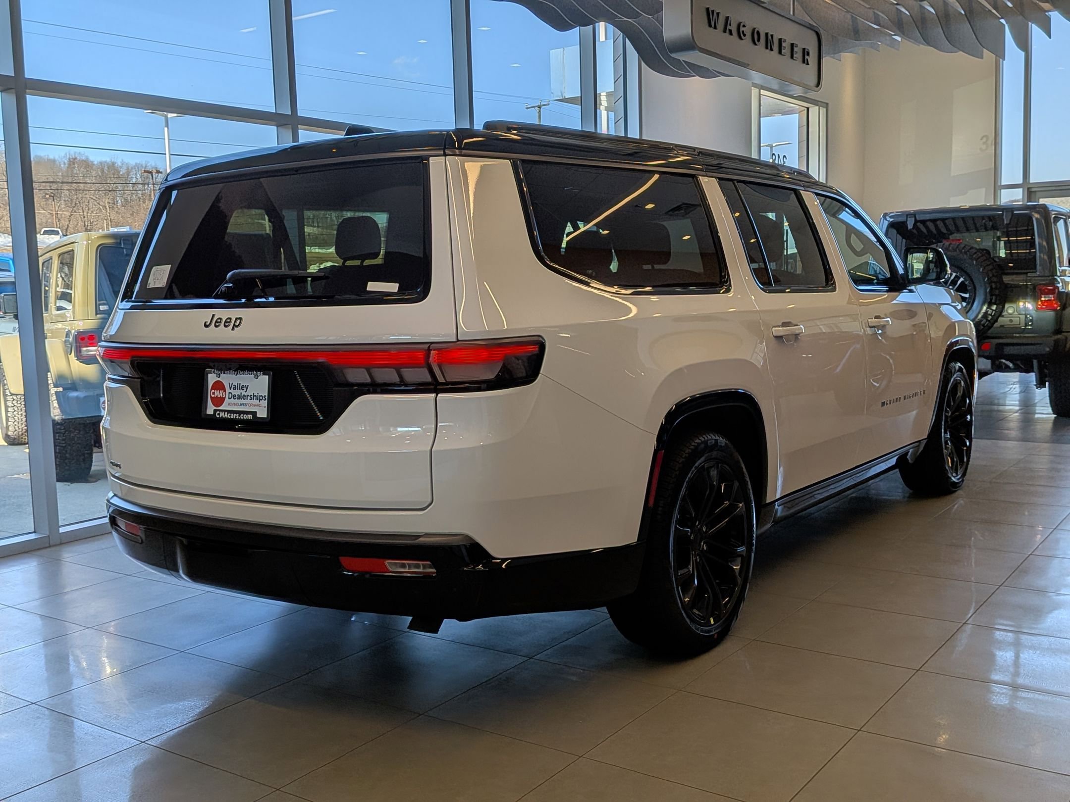 New 2026 Jeep Grand Wagoneer L Summit image 5
