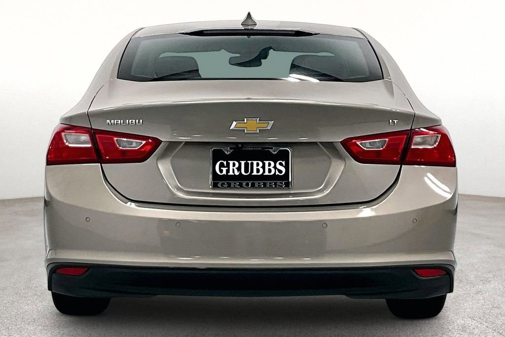 Used 2023 Chevrolet Malibu LT w/ Driver Confidence Package FWD image 4