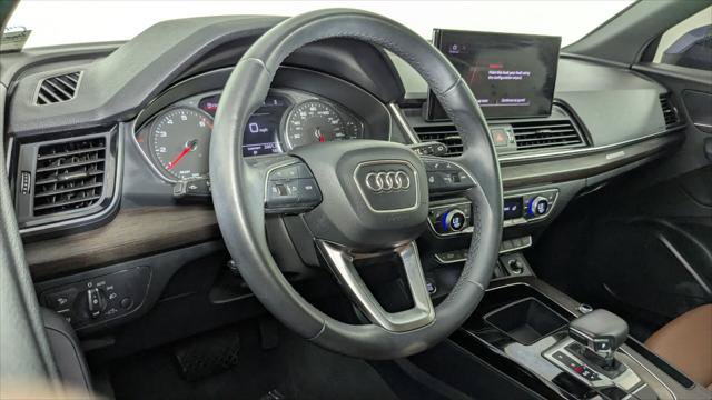 Used 2023 Audi Q5 2.0T Premium w/ Convenience Package AWD/4WD image 23