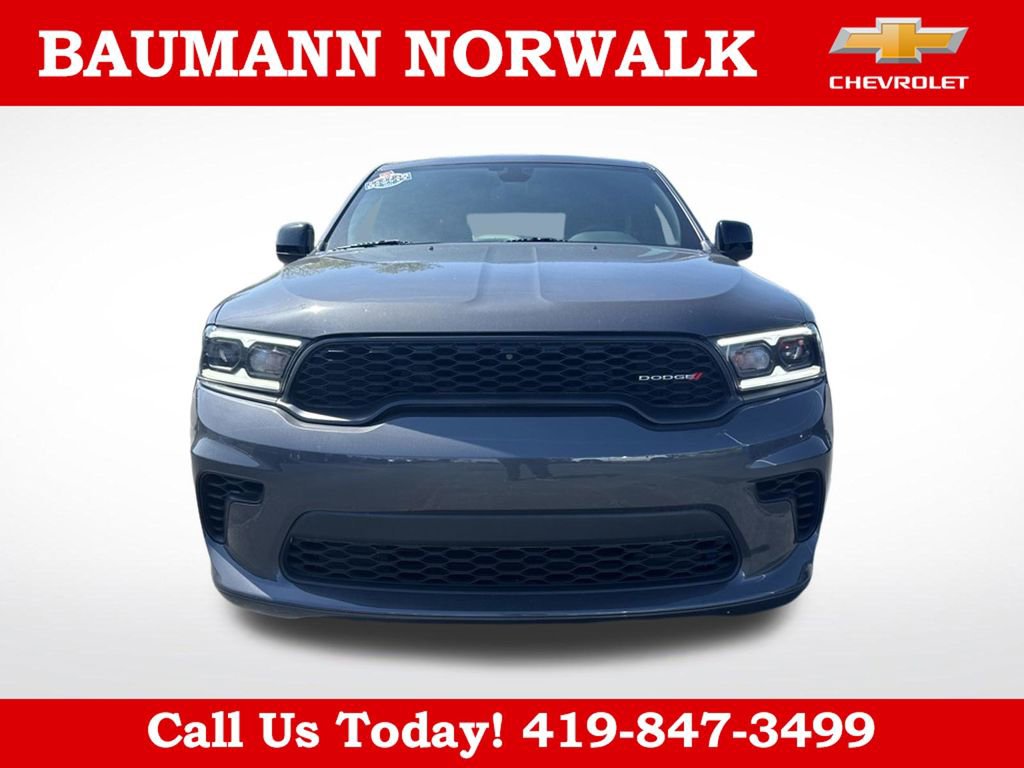Used 2023 Dodge Durango GT w/ Blacktop Package AWD/4WD image 2
