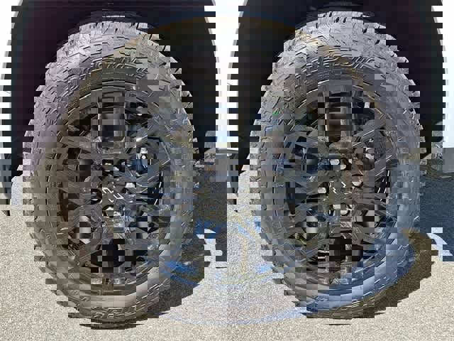 New 2025 Chevrolet Colorado Z71 w/ Technology Package image 7