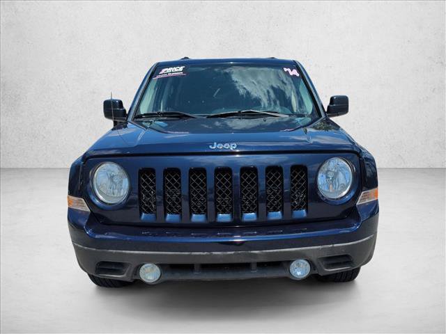 Used 2014 Jeep Patriot Latitude FWD image 2