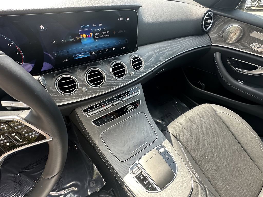 Certified 2022 Mercedes-Benz E 350 4MATIC Sedan image 31