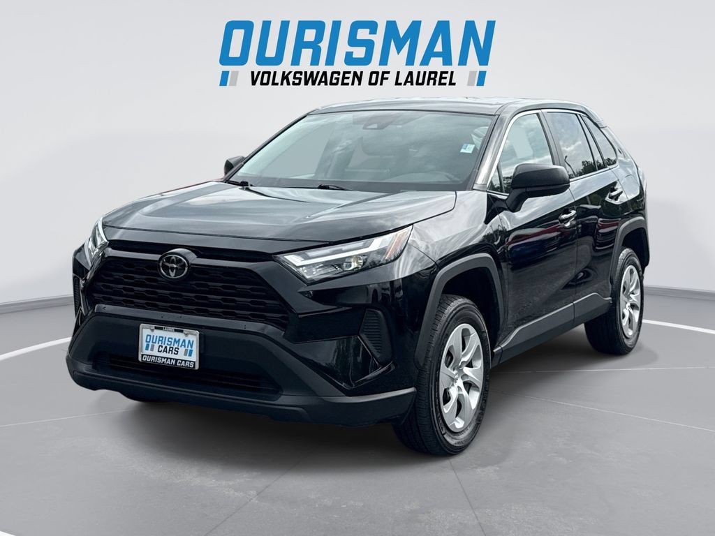 Used 2025 Toyota RAV4 LE AWD/4WD video 1