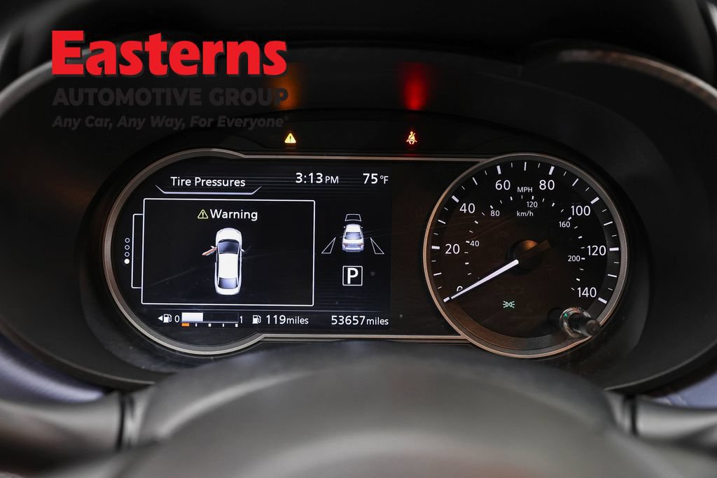 Used 2024 Nissan Versa SV FWD image 20