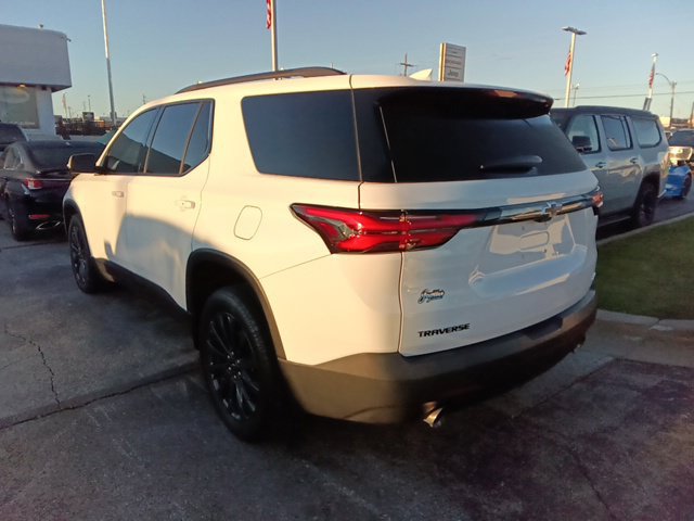 Used 2023 Chevrolet Traverse RS FWD image 3