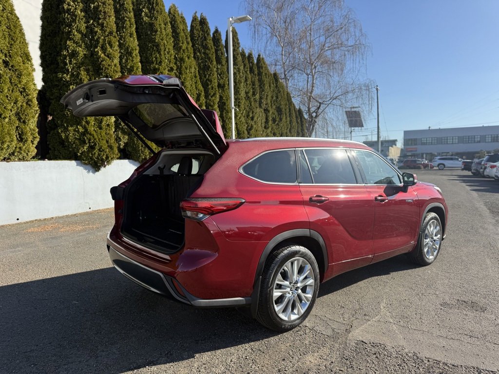 Used 2020 Toyota Highlander Limited image 12