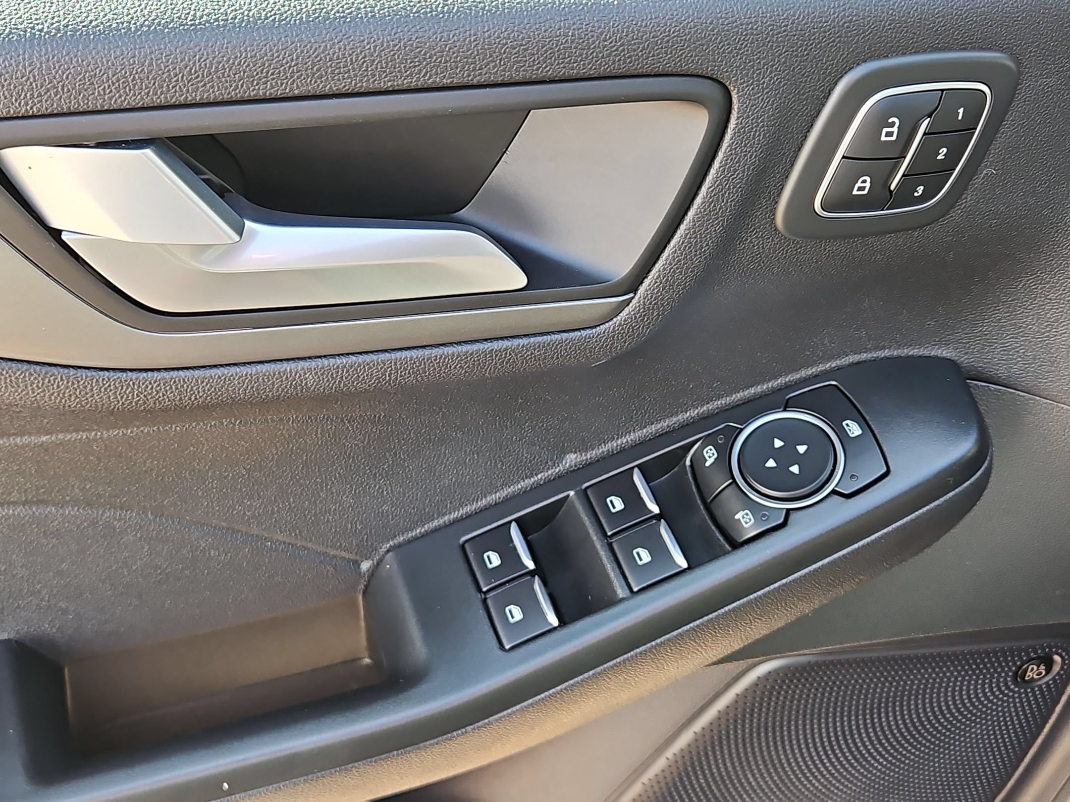 Used 2023 Ford Escape Active w/ Tech Pack #2 FWD image 12