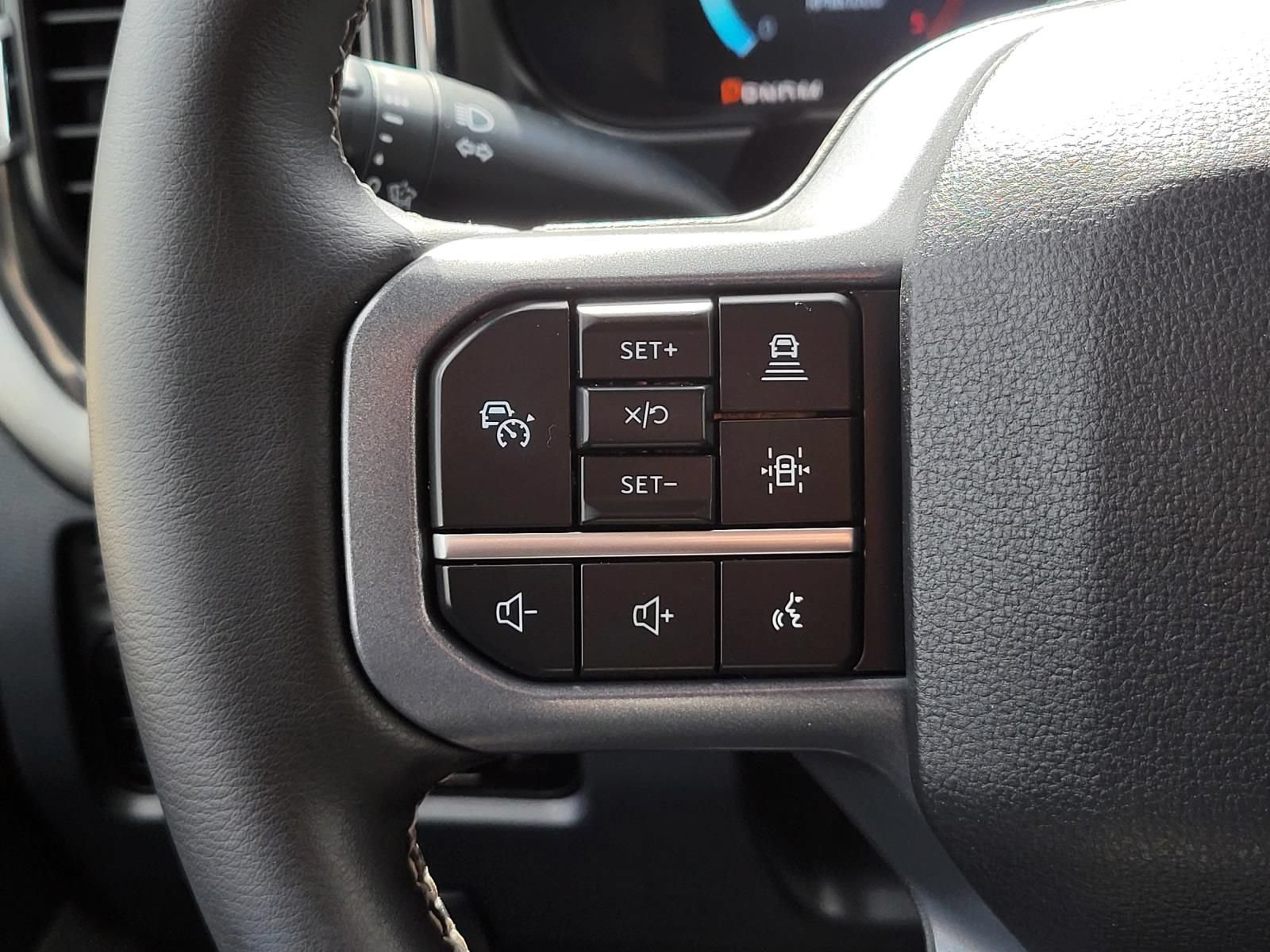 Used 2025 Ford F250 Lariat w/ Lariat Ultimate Package AWD/4WD image 35