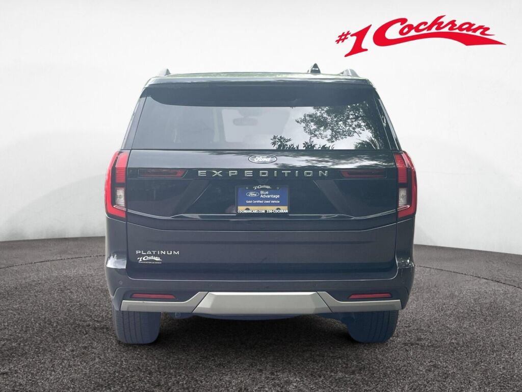 Certified 2025 Ford Expedition Platinum AWD/4WD image 9