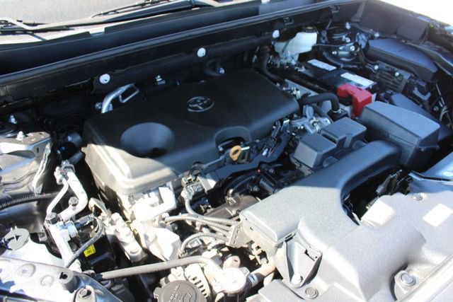 Used 2022 Toyota RAV4 XLE image 13