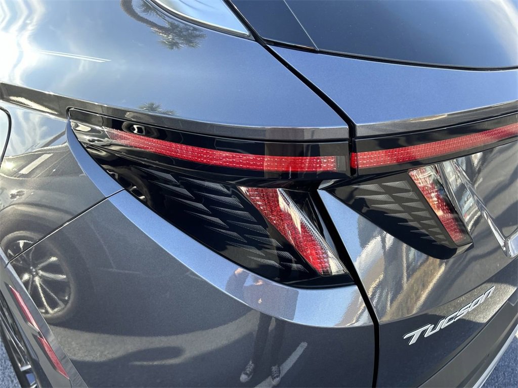 Used 2025 Hyundai Tucson Limited image 15