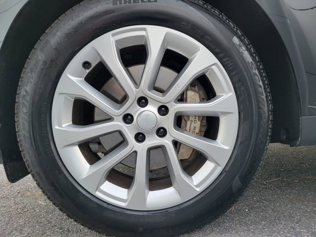 Used 2025 Land Rover Range Rover Sport SE image 20