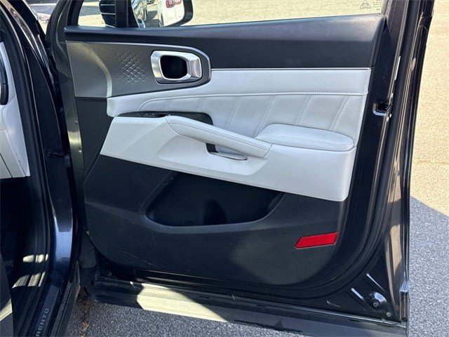 Used 2022 Kia Sorento SX image 8