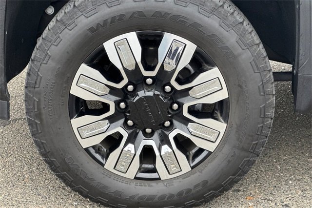 Used 2025 GMC Sierra 2500 Denali image 45