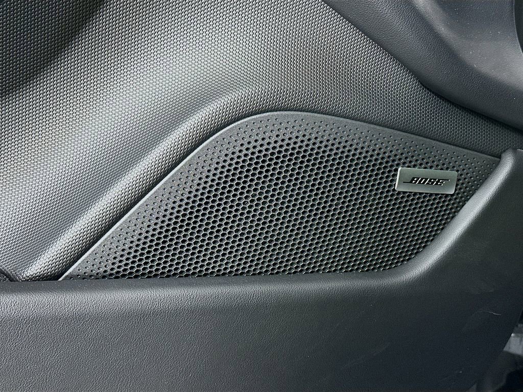 New 2025 Porsche Taycan image 21