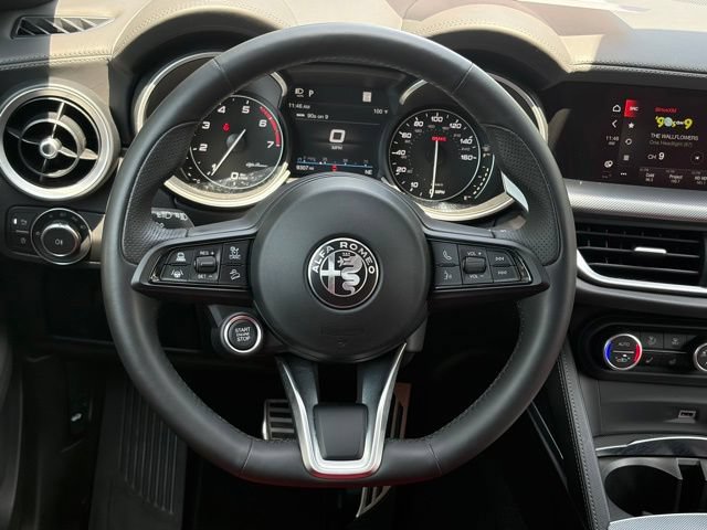 Used 2023 Alfa Romeo Stelvio Veloce AWD/4WD image 49