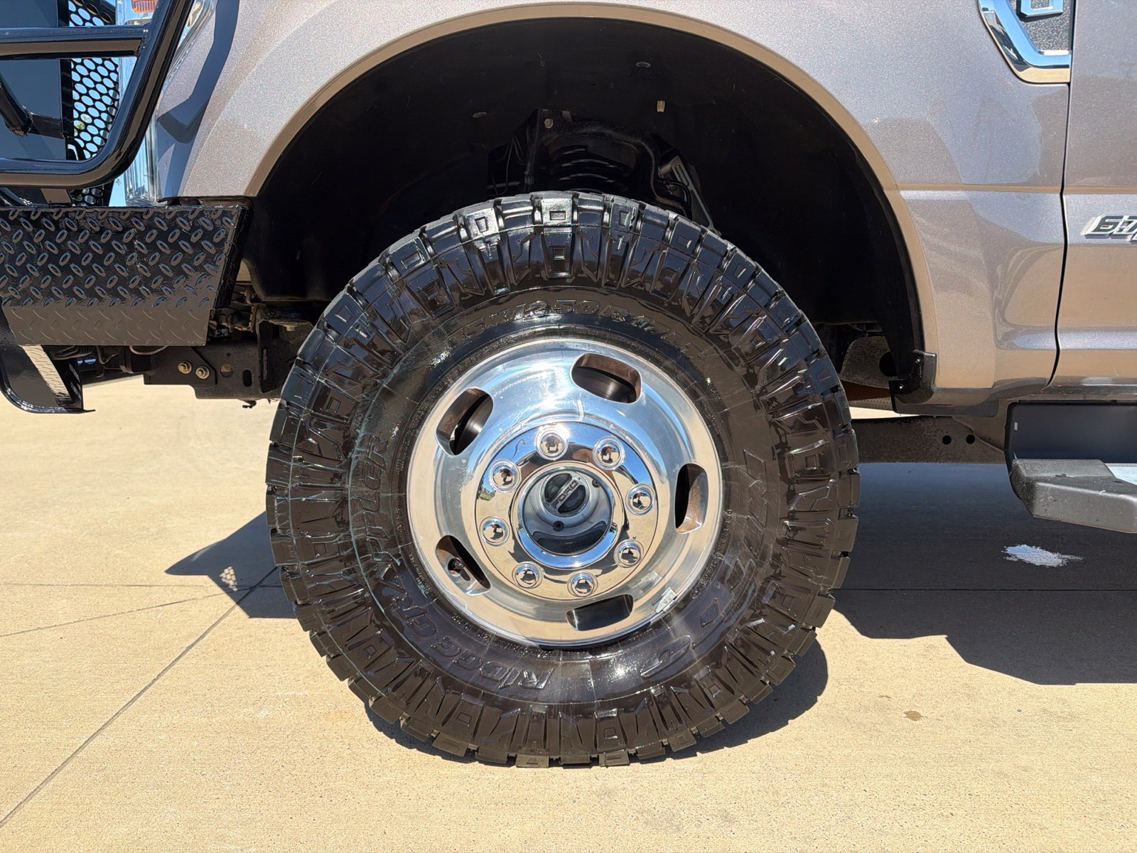 Used 2022 Ford F350 King Ranch w/ Chrome Package AWD/4WD image 9